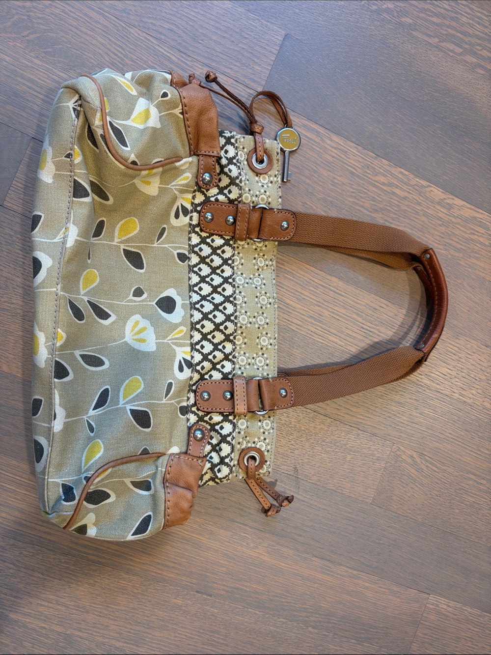 Fossil: Women’s Floral Print Tote Bag with Brown Trim